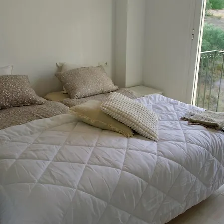 Beautiful Penthouse Two Bedrooms With Sea & Mountain View Apartment *