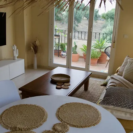 Beautiful Penthouse Two Bedrooms With Sea & Mountain View Apartment